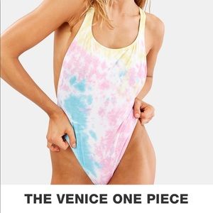 Solid and Striped - The Venice one piece